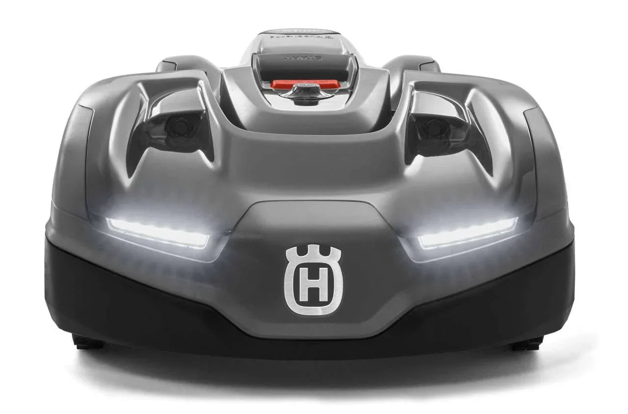 Husqvarna Automower 435X AWD X-Line Robotrasenmäher.