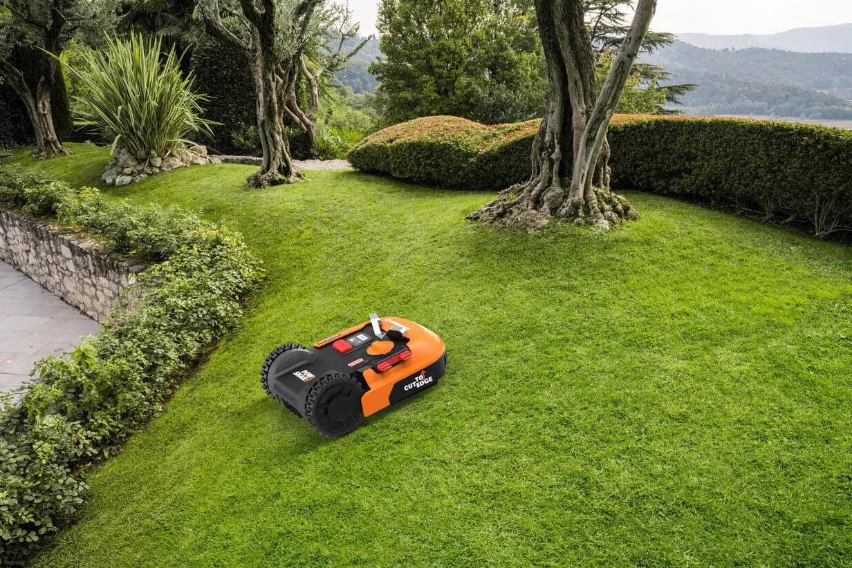 Worx WR142E Landroid M700 - Mähroboter