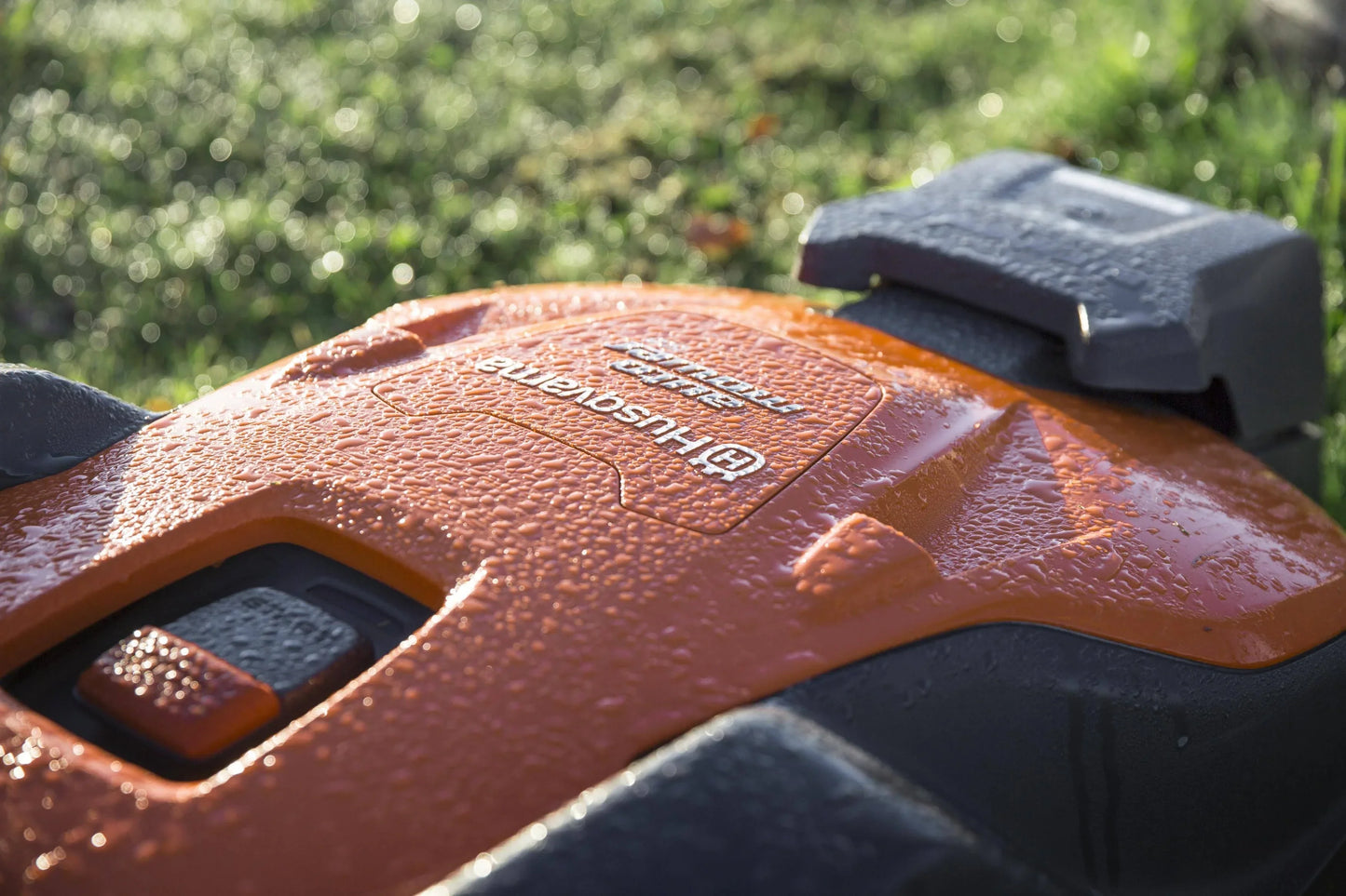 Husqvarna Automower 435X AWD X-Line Robotrasenmäher.